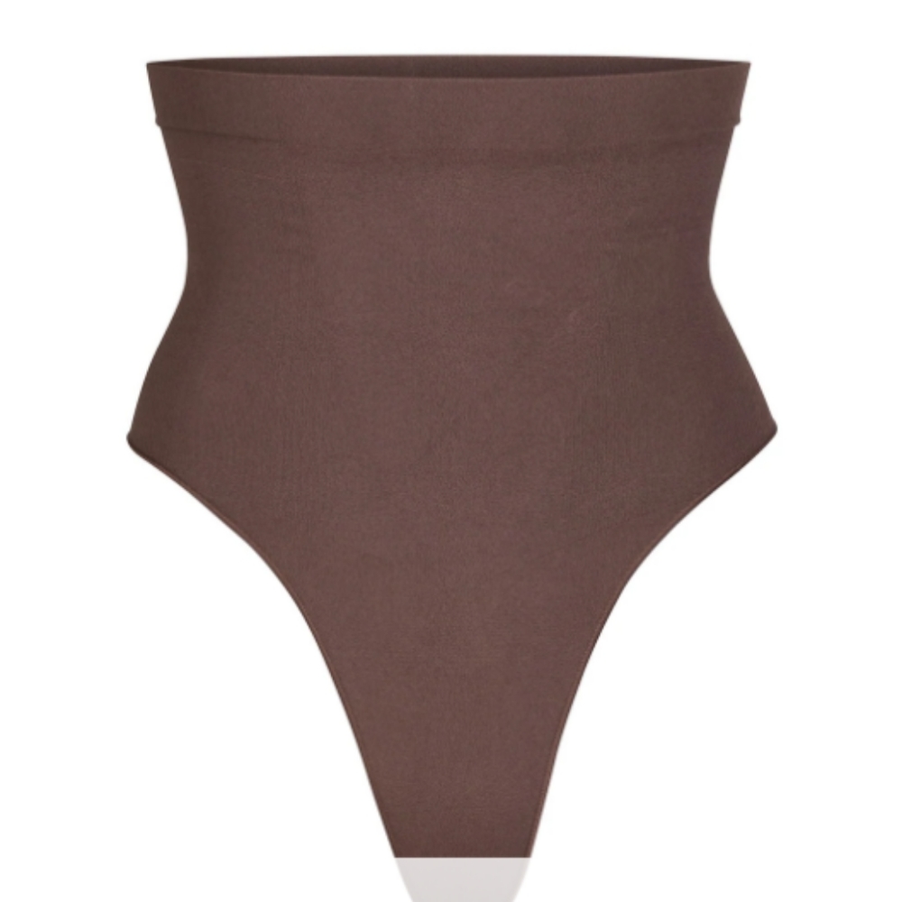 Thong panties with tummy control
